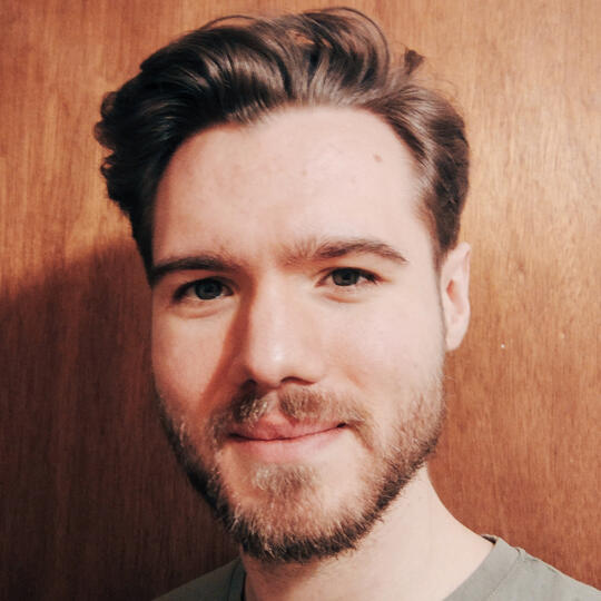 Headshot of Mark Myerson, freelance content writer